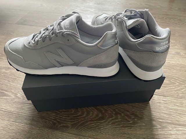 New Balance Damenschuhe: NB New Balance Dame – Neu (gemäss Beschreibung) aus Courroux von mfl_swq9 2