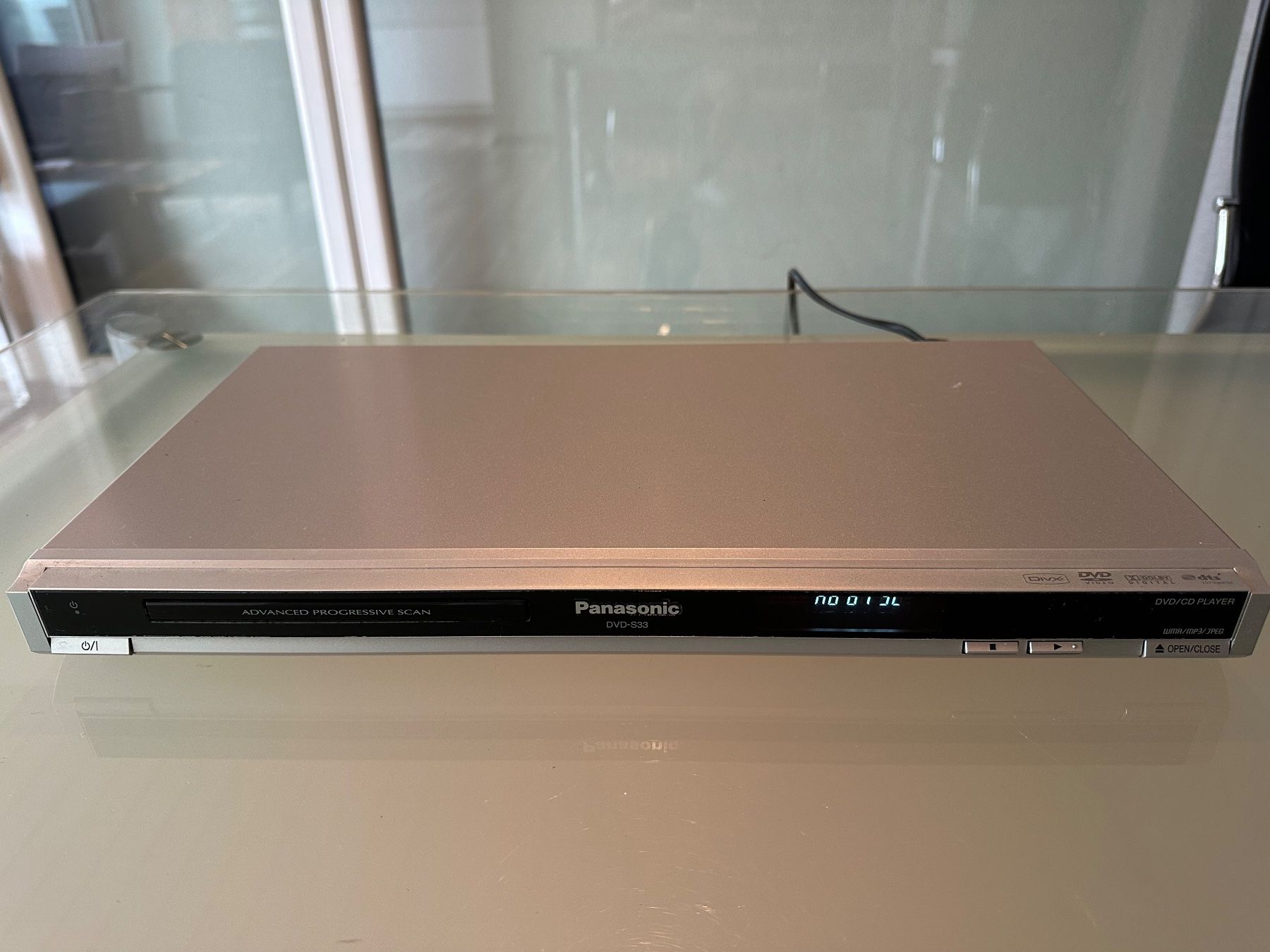 Panasonic Audio- & Mediensysteme: Panasonic DVD-S33 DVD-Player silber gebraucht – Gebraucht aus Oberohringen von climservice