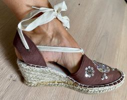 Neue High Heels mit Keilabsatz Grösse 36