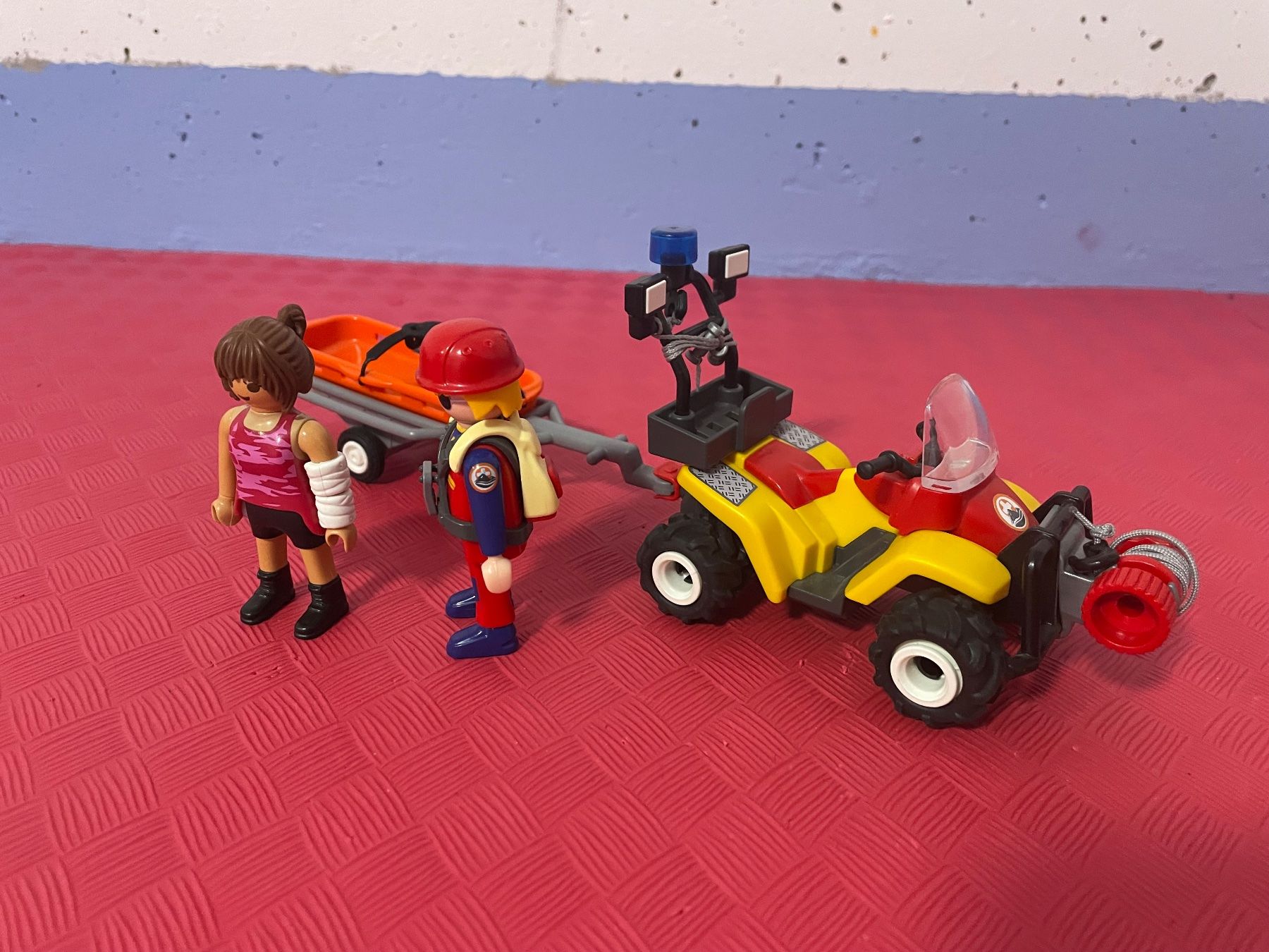 Playmobil Giocattoli: Playmobil Rettungsteam – Usato da Urtenen-Schönbühl venduto da katze008