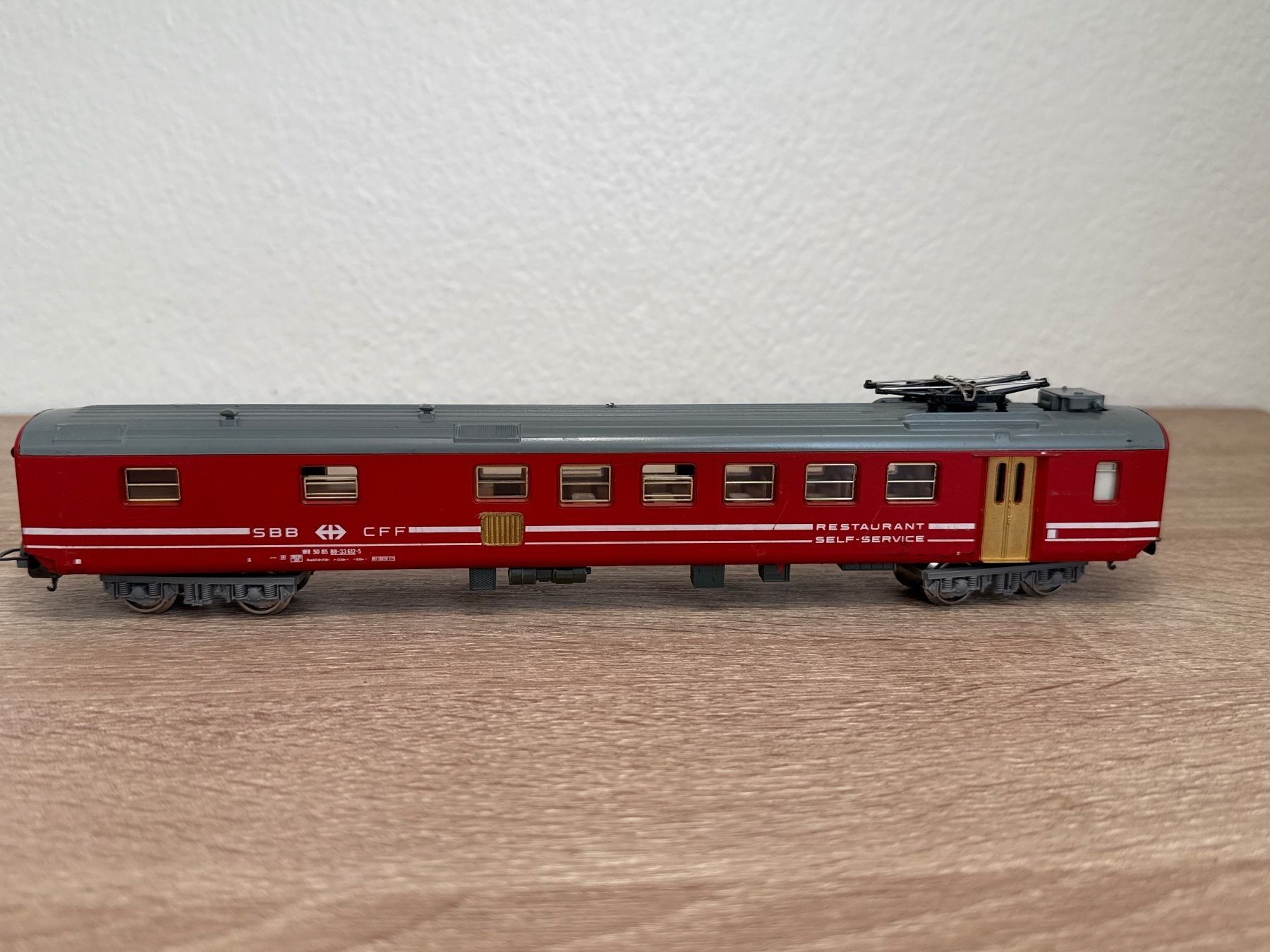 Lima Modellini di ferrovie: Lima 2x Personenwagen SBB (F) – Usato da St-Aubin-Sauges venduto da Lo_Go 1