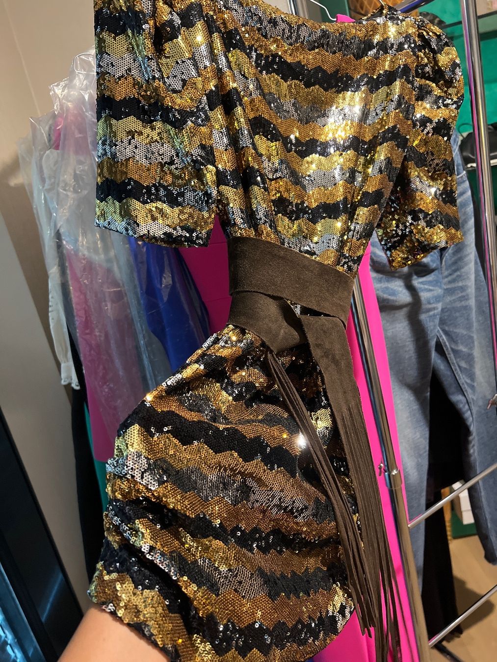Vestiti: Golden sequin cocktail dress – Nuovo (secondo la descrizione) da Genève venduto da val_rp9x 6
