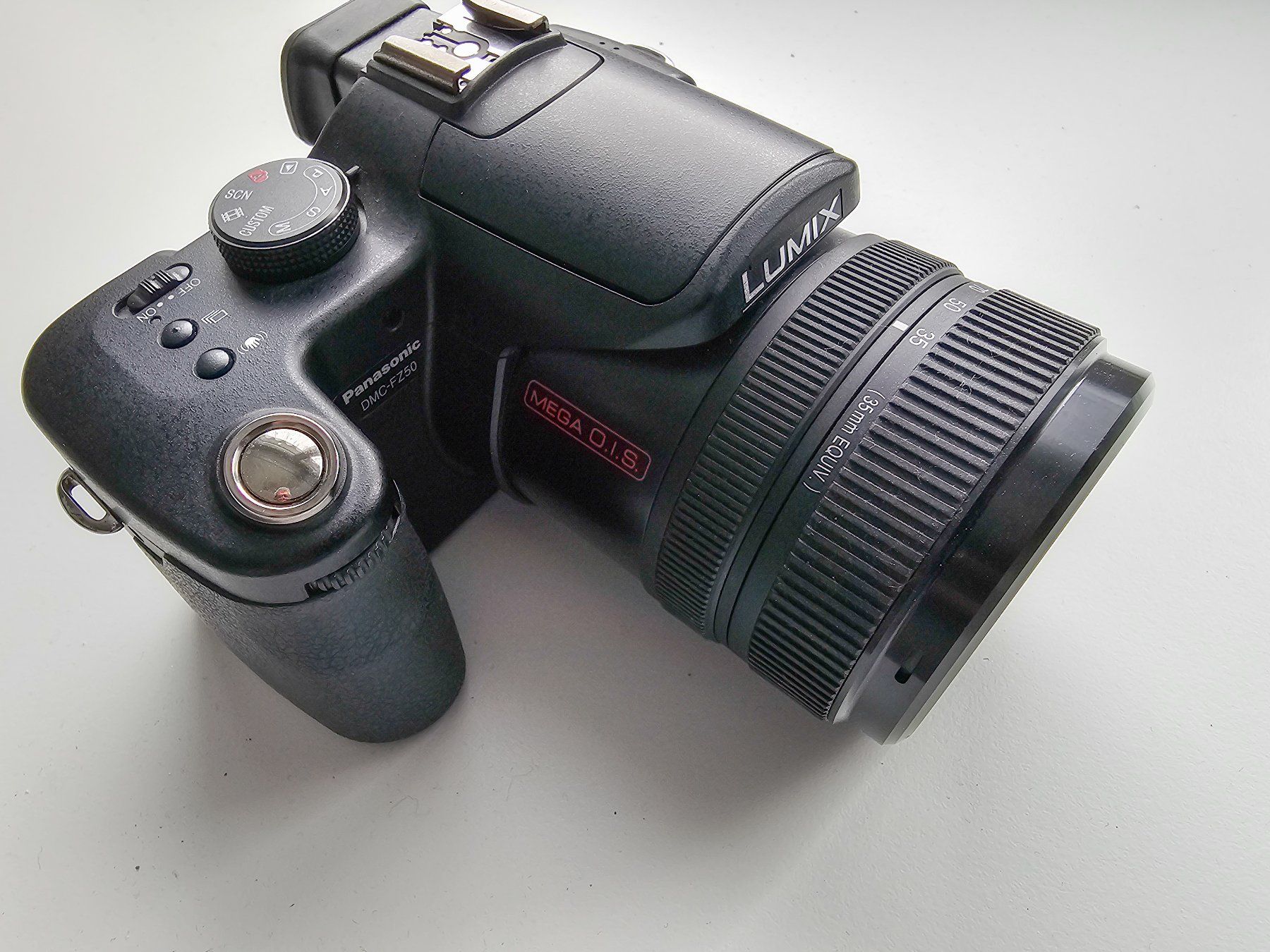 Panasonic Fotocamera: Digitalkamera LUMIX DMC-FZ50 – Usato da Oftringen venduto da vivaldi44