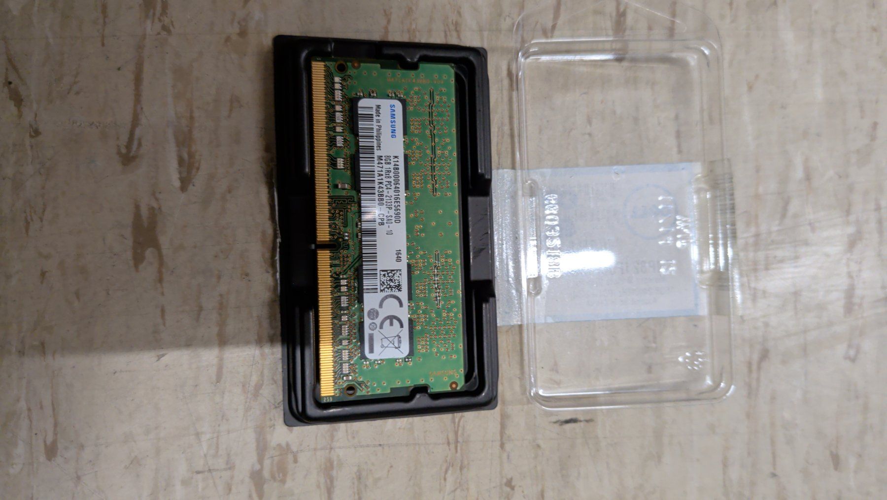 Dell Memoria / RAM: Dell Laptop RAM upgradekit 8GB – Usato da St. Niklausen LU venduto da Sebastian-D