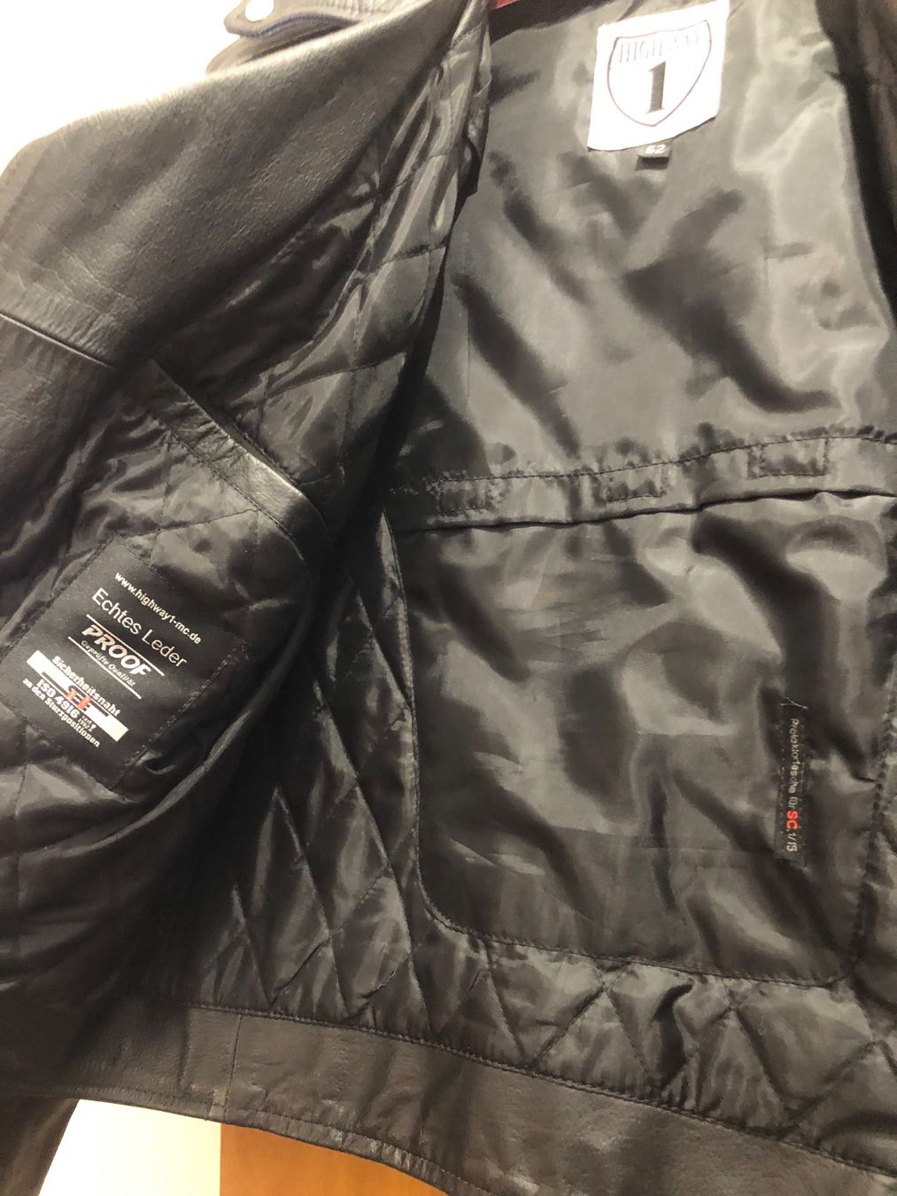 Anzüge: Motorradjacke und Hose- Leder – Neu (gemäss Beschreibung) aus Birsfelden von Gondos 1