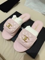 CHANEL NEUVES CC TURN LOCK MULES - ROSE PALE