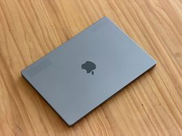 MacBook Pro 14" 2023 M2 Pro - 16GB / 512GB / Akku 91%