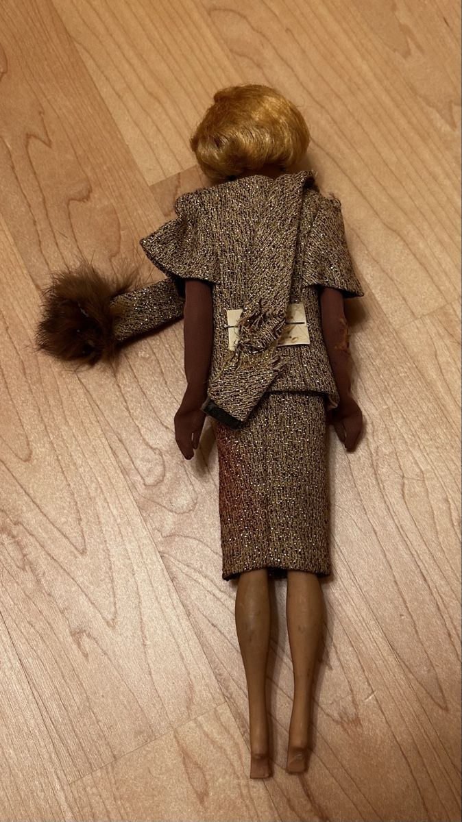Poupées: Antike Barbie 1958 – D'occasion à Winterthur par Sunshineandrain 2