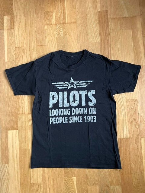 T-shirt: T - Shirt Pilot – Usato da Rickenbach Sulz venduto da Feli333
