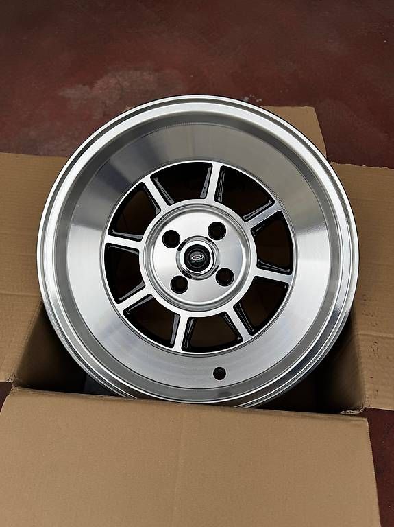 Felgen: Rota BM8 8X15 4X100 – Neu und originalverpackt aus Itingen von RotaWheels