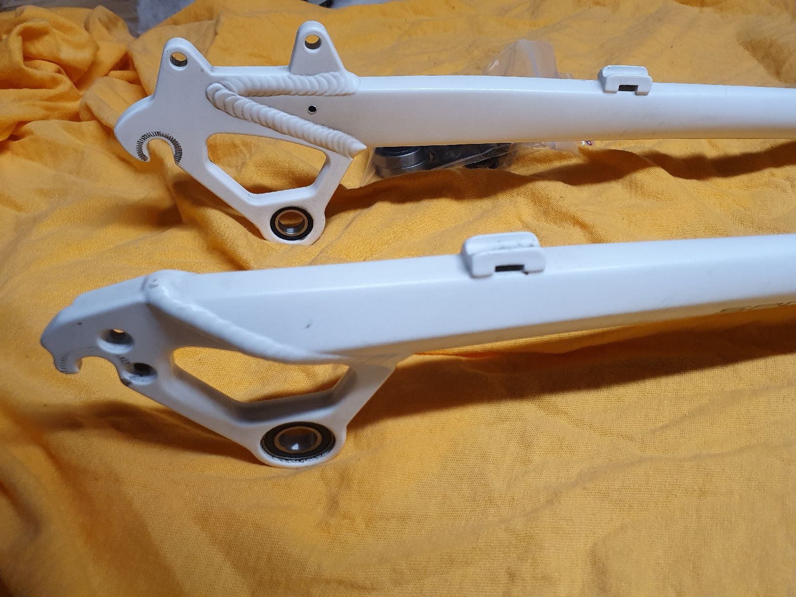 Pezzi di ricambio: Schwinge MTB FS, mit div. Anbauteile, gebr. – Usato da Niedergösgen venduto da joh_6txt 3