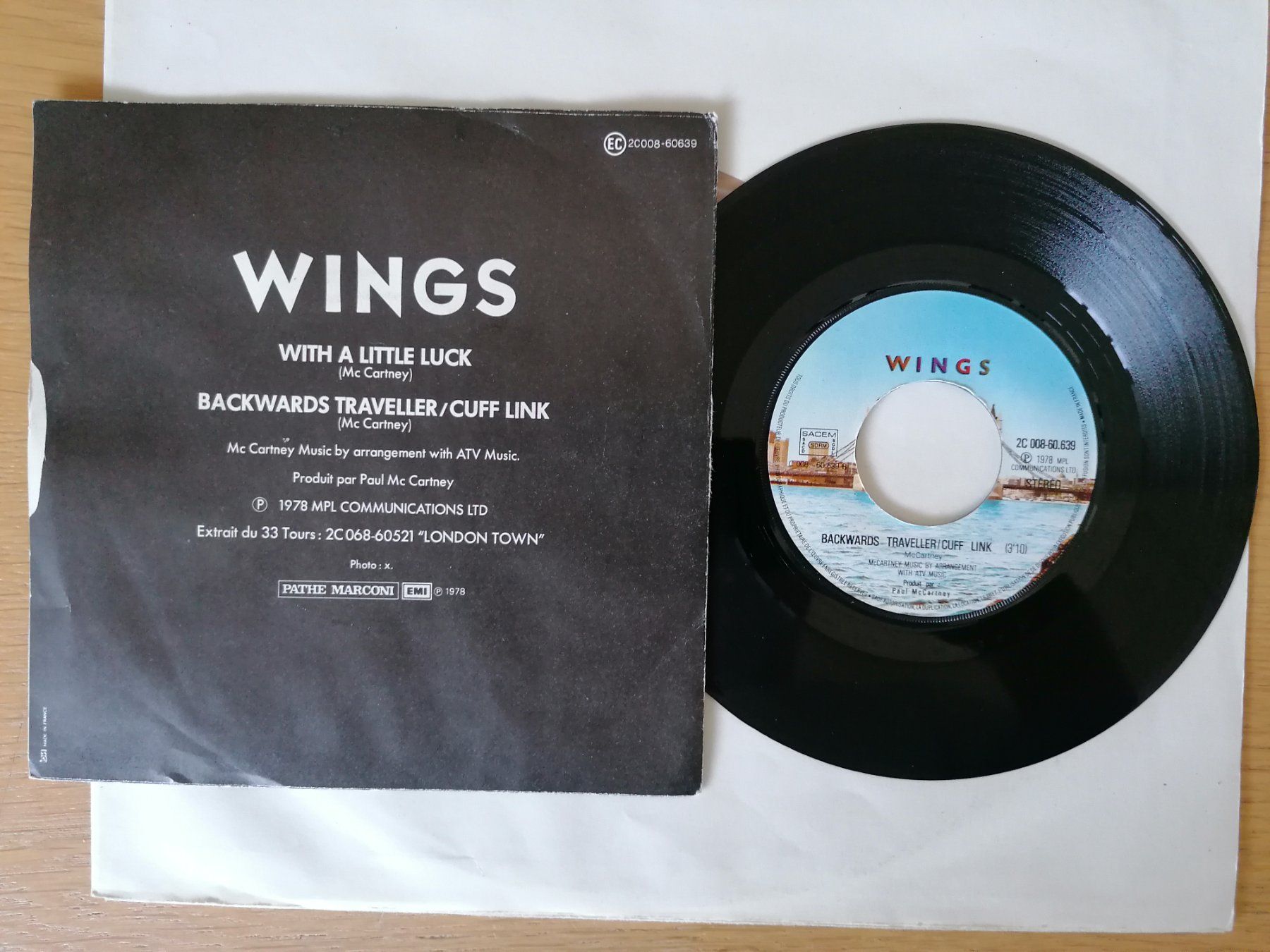 Dischi in vinile: WINGS -- WITH A LITTLE LUCK 7" VINYL 1978 – Usato da Beinwil am See venduto da Funkthesizer 1