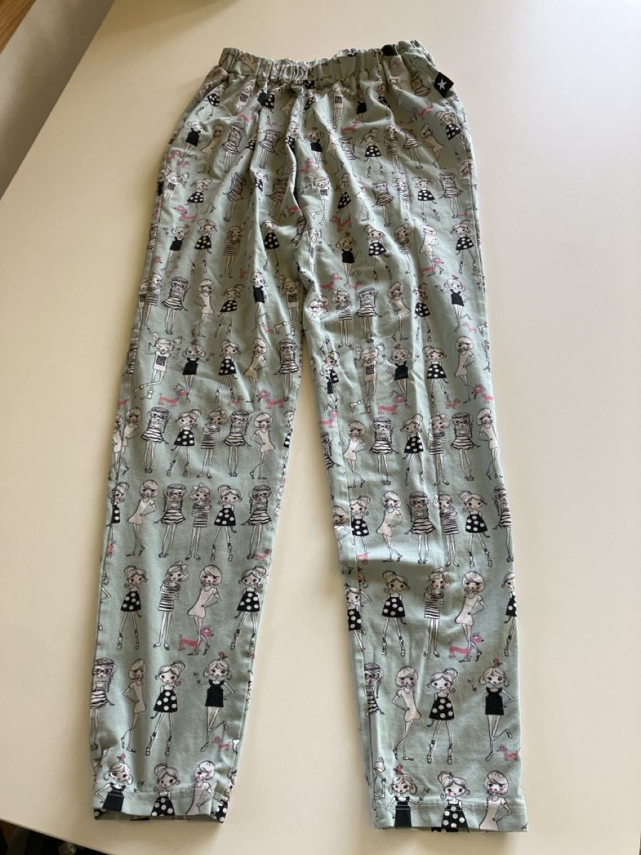 Pantalons: coole Stoffhose Gr152 – D'occasion à Weissbad par Praxedis_P51