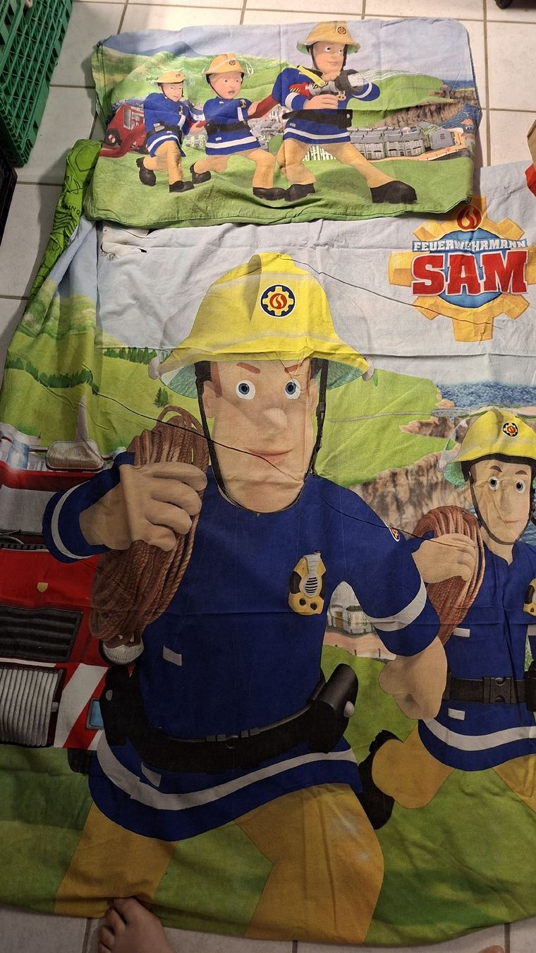 Bettwäsche: Bettanzug Feuerwehrmann Sam – Gebraucht aus Safnern von Brionne