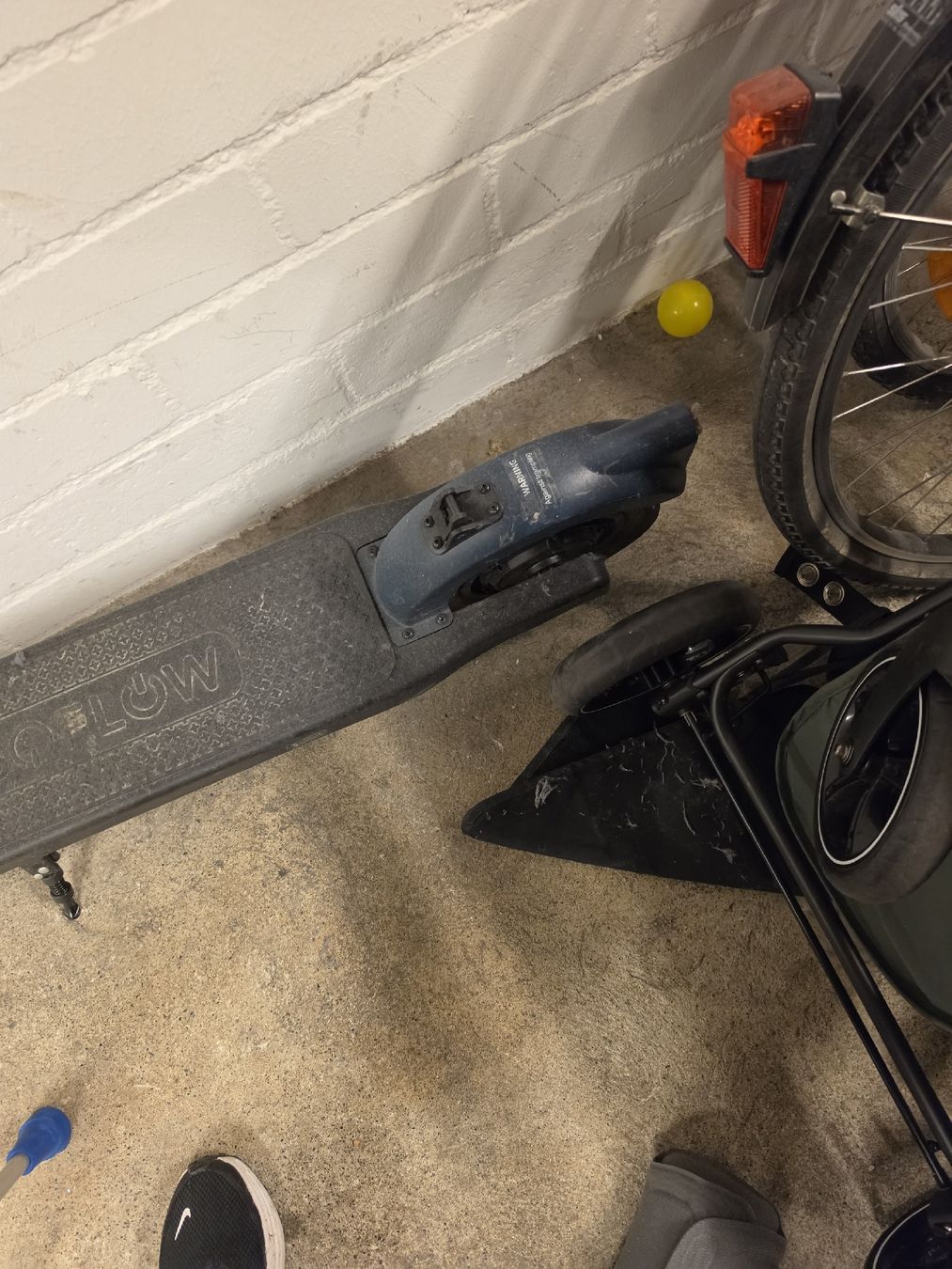 Scooter: SoFlow Elektrischer E-Scooter Roller  – Difettoso da Gerlafingen venduto da Jairomanuelanibal 2