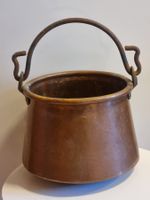 Antiker Kupferkessel handgeschmiedet mit Bügel