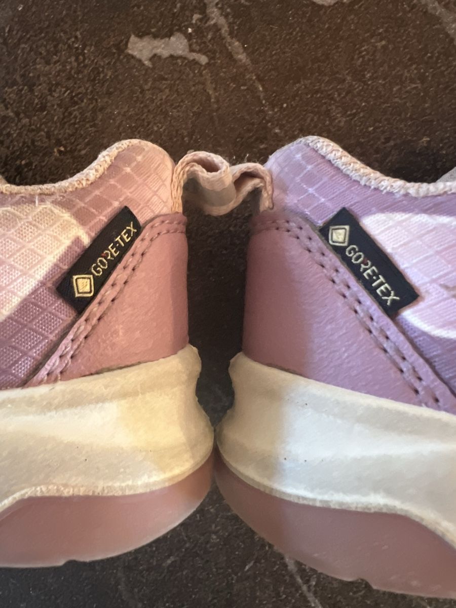 Superfit Scarpe per ragazze: Turnschuhe Goretex Superfit Grösse 23 – Usato da Ebikon venduto da KarinM02 6