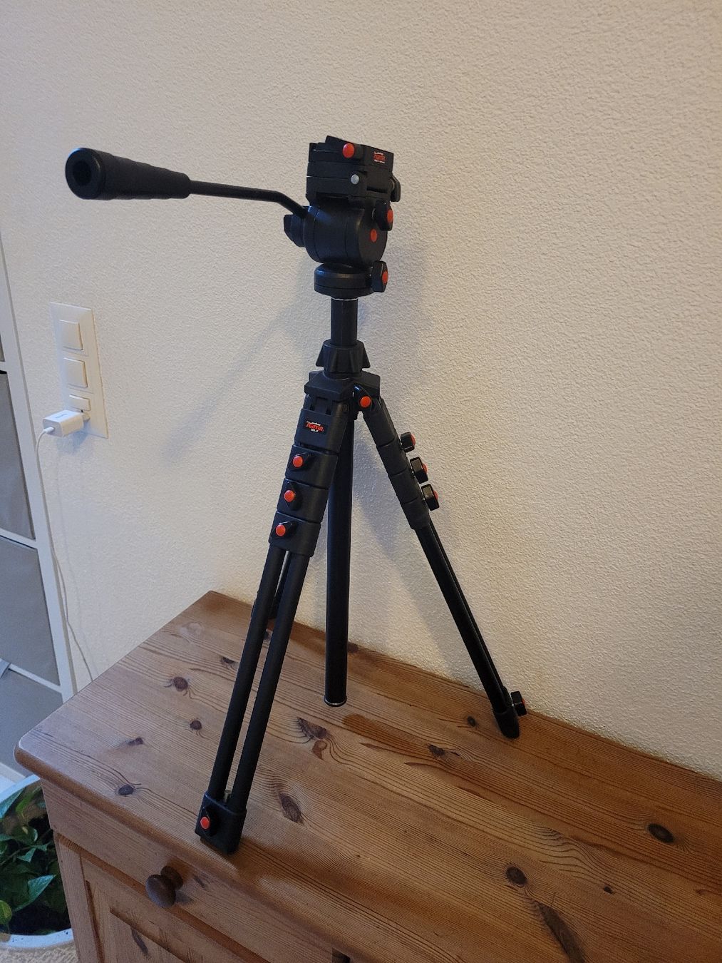 Hama Treppiedi & Teste: Hama, Stativ – Usato da Gunzwil venduto da Zappelhans 2