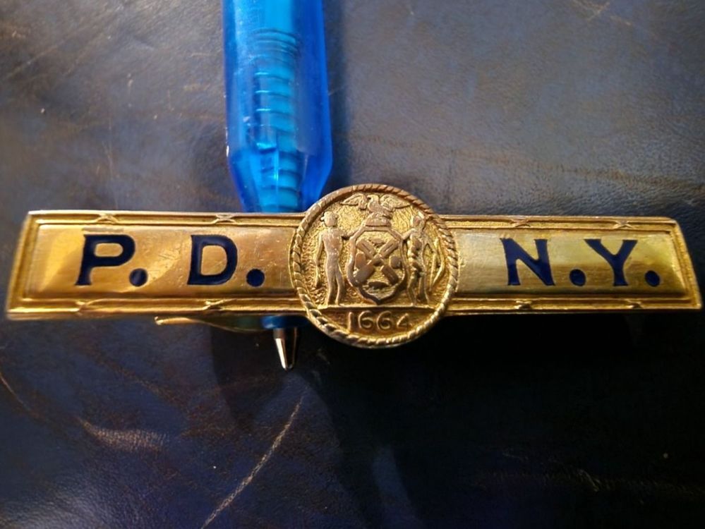 1x KrawattenNadel New York Police Departement "Goldig" Kaufen auf