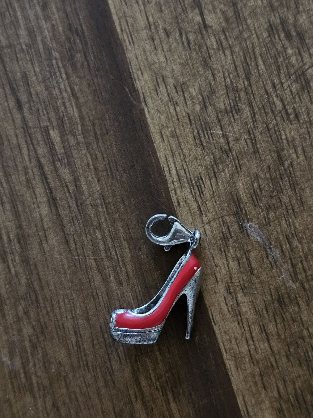 Thomas Sabo Ciondoli: Thomas Sabo High Heel Charm, Silber rot – Usato da Oberengstringen venduto da stuliv 1