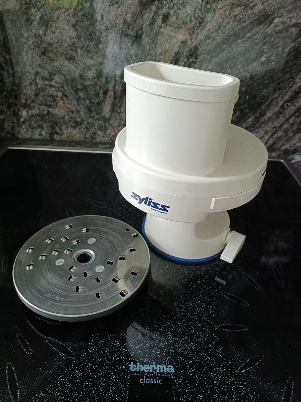 Zyliss Elettrodomestici da cucina: Zyliss Raffel – Usato da Suhr venduto da Chnuederli76