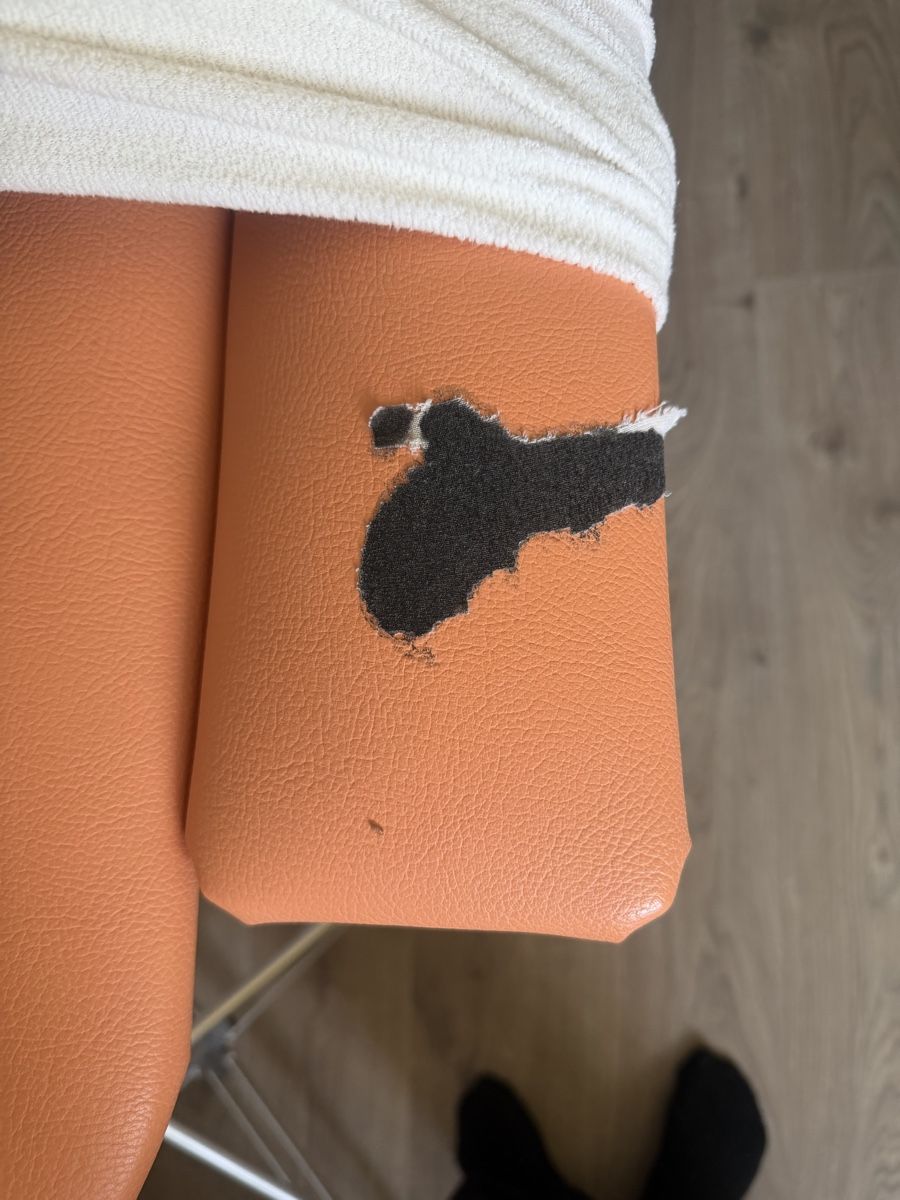 Sedie a sdraio: Kosmetik und Massageliege verstellbar – Usato da Hinterkappelen venduto da cda_wn7l 5