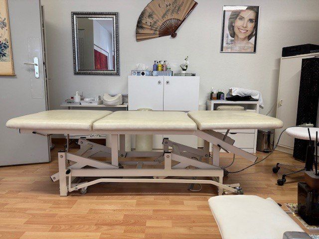 Sedie a sdraio: Massageliege – Usato da Spiegel b. Bern venduto da inf_v9gx