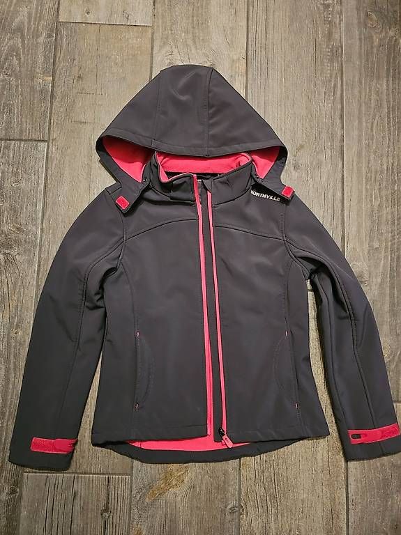 C&A Giacche & Cappotti: Northville Softshelljacke, Grösse 146 – Usato da Niederweningen venduto da Reto_81
