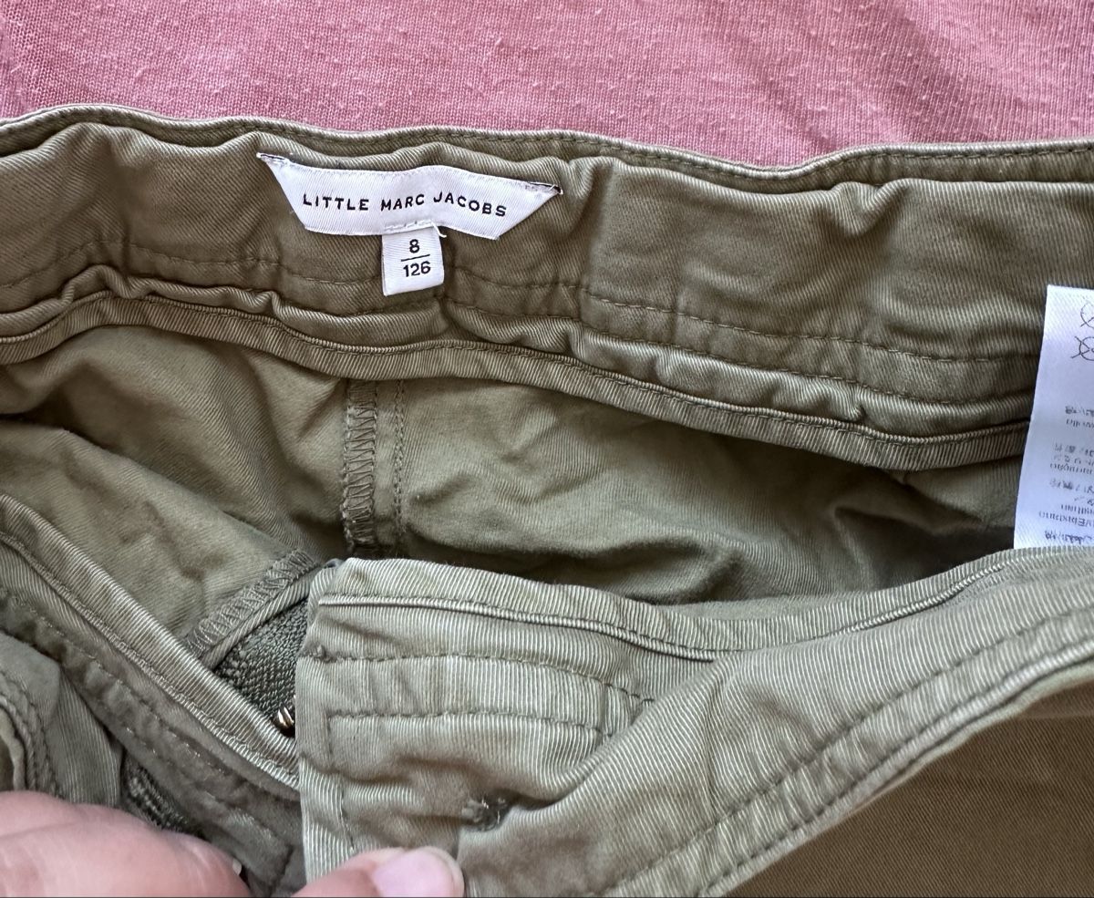 Marc Jacobs Pantalons: Little Marc Jacobs Shorts – D'occasion à Dürrenroth par tvy_bh56 2
