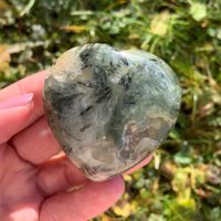 ✲ Prehnit mit Epidot Herz ✲ 120g / Naturstein Handgeschnitzt