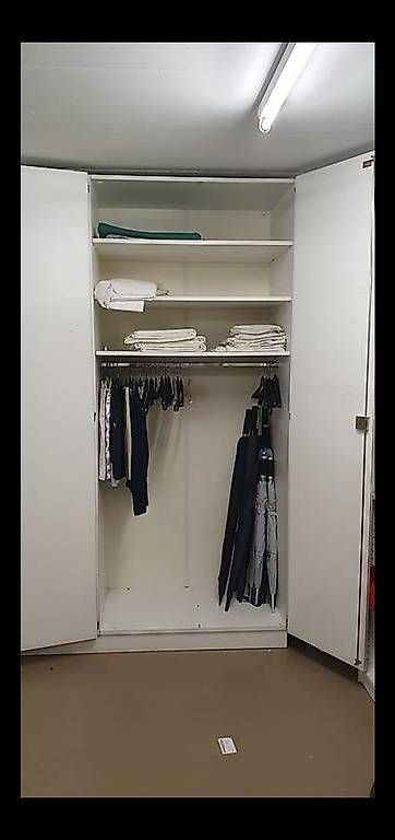 Armadi: Armadio bianco GRATIS – Usato da Zürich venduto da zuHause75 2