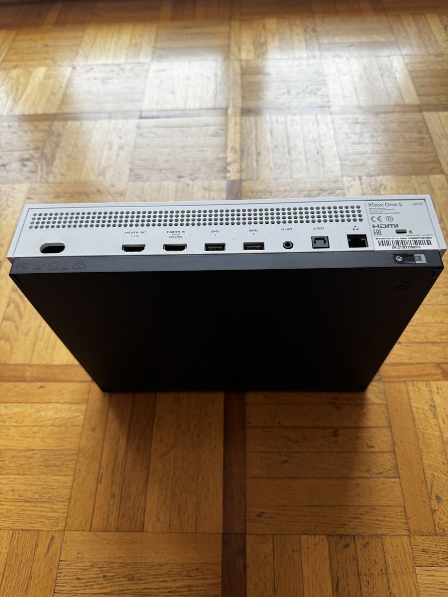 Microsoft Consoles: Xbox One S 1TB + Jeux & Manettes   – Neuf (Voir description) à Nyon par Phil_All007 3