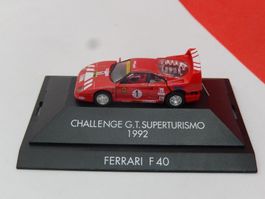 Ferrari F40  challenge auf"Sockel"    herpa     %%SALE%%