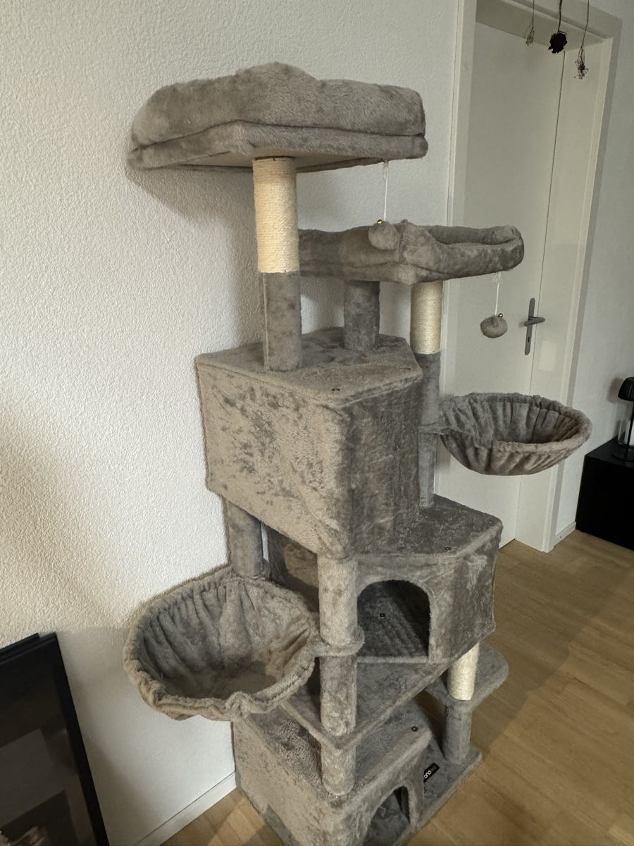 Katzenbaum - Kratzbaum: Kratzbaum  – Neu (gemäss Beschreibung) aus Spiez von sul_xz66 2
