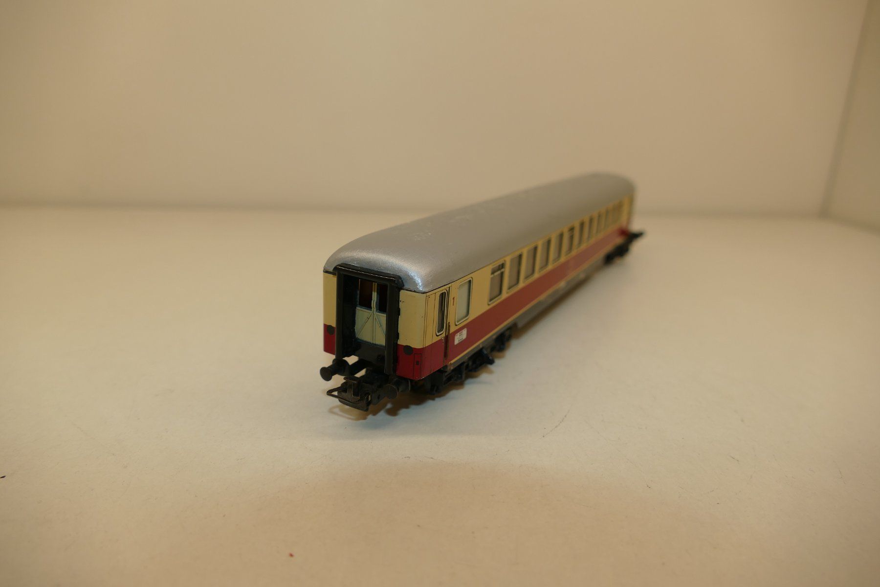 Märklin Modellini di ferrovie: Märklin H0: DB TEE/IC-Grossraumwagen – Usato da Niederhasli venduto da rail-duerst 1