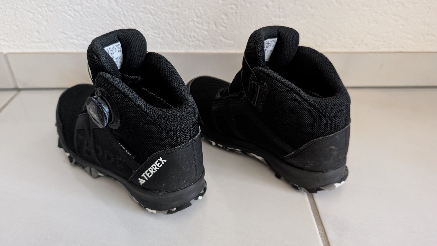 Adidas Scarpe per ragazzi: adidas Terrex Trekking-/Wanderschuh - Gr. 32 – Usato da Oberwil-Lieli venduto da meipa3000 1