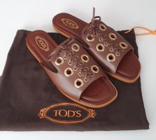 TOD’S Leder-Sandalen in Braun mit Nieten und Schnürung
