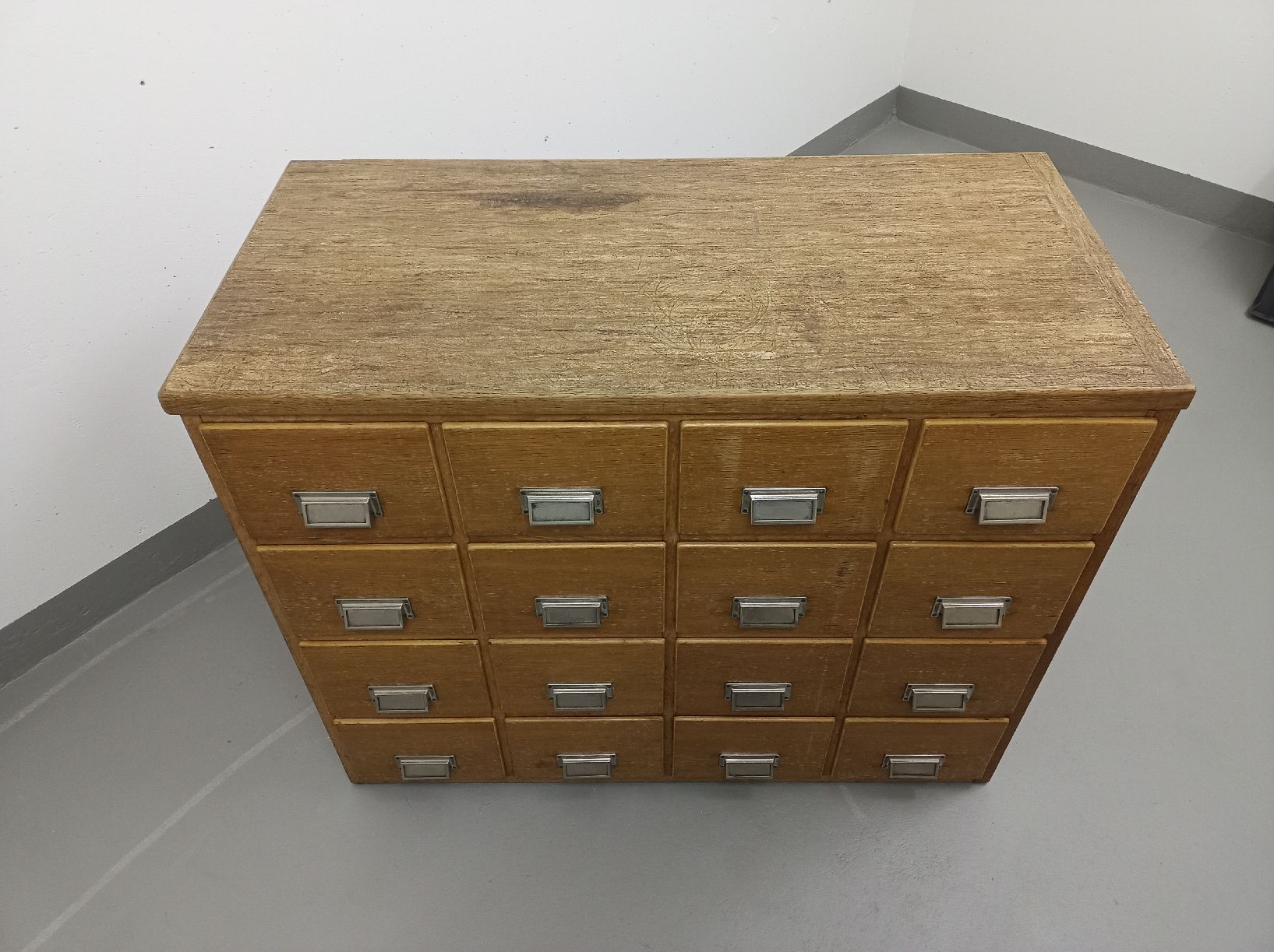 Cassettiere: originaler Apothekerschrank / Schubladenkommode – Usato da Kerns venduto da LvR02 1