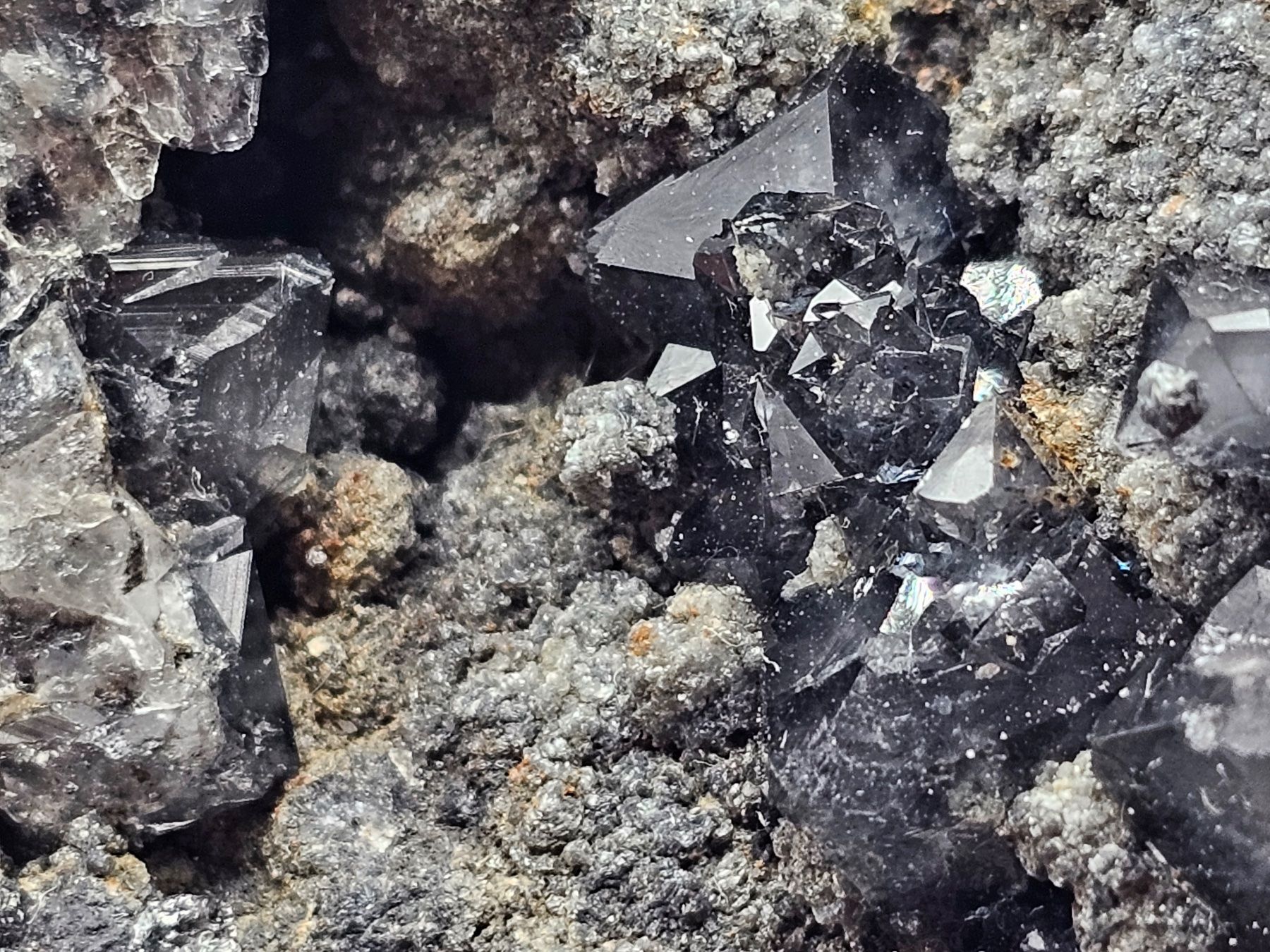 Minerali & Pietre curative: RaRe Black Quartz, Emilia-Romagna, Italy – Usato da Figino venduto da panshop 8