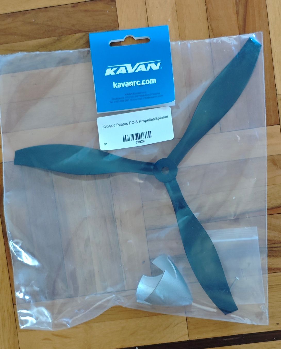 Modellismo RC: Hélice pour PC6 de chez KAVAN – Nuovo e nell'imballaggio originale da Neuchatel venduto da MIG2000 1