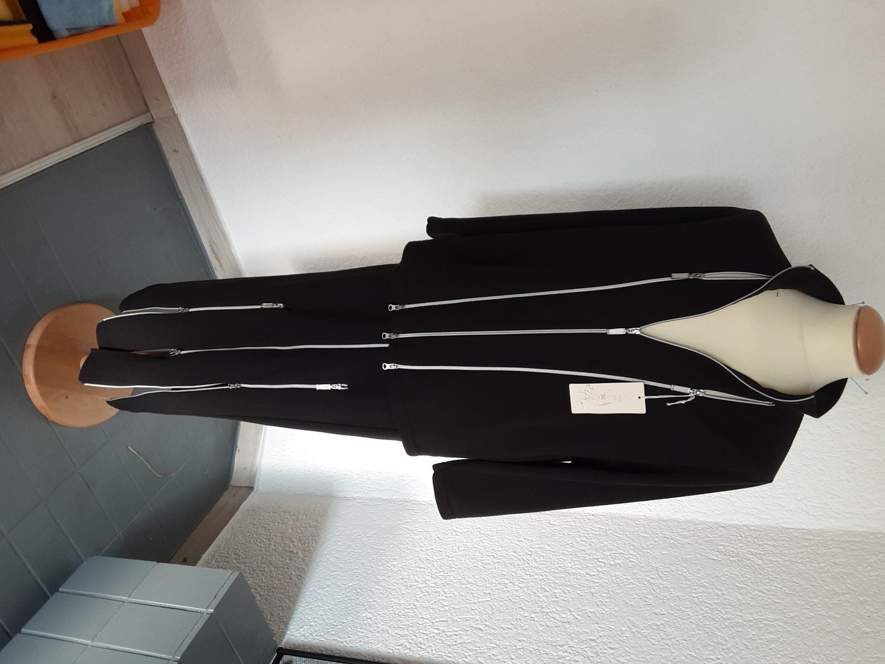 Vestiti: Schnäppchen 2 teiler gr 48 boutique mode-EINZELL STÜCK – Nuovo (secondo la descrizione) da wolfhalden venduto da 46464646