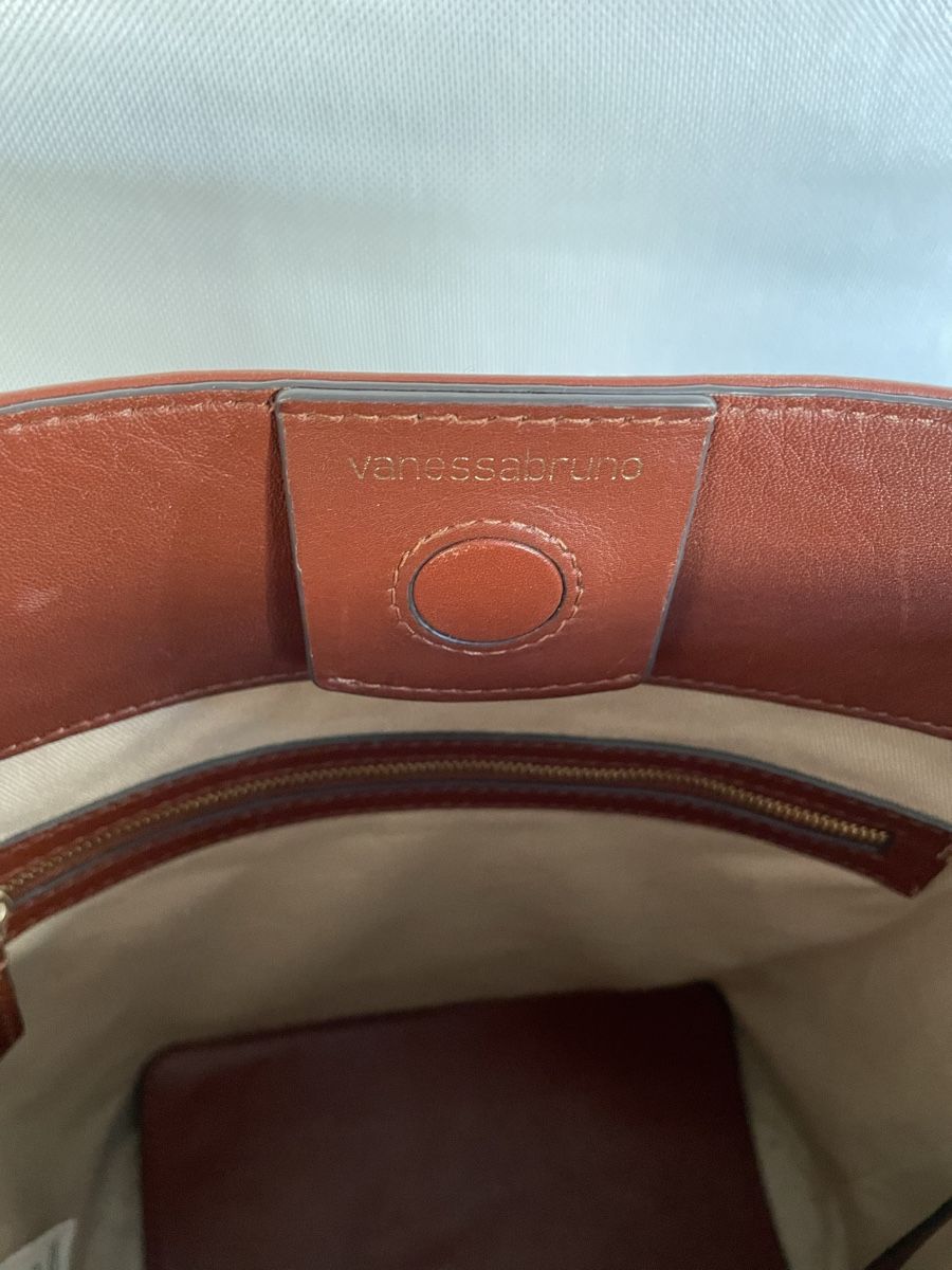 Vanessa Bruno Sacs femmes: Vanessa Bruno Holly Bag – D'occasion à Basel par was_llf7 2