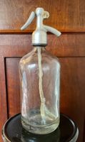 Alte Sodaflasche weiss H 31 cm Durchmesser 10 cm
