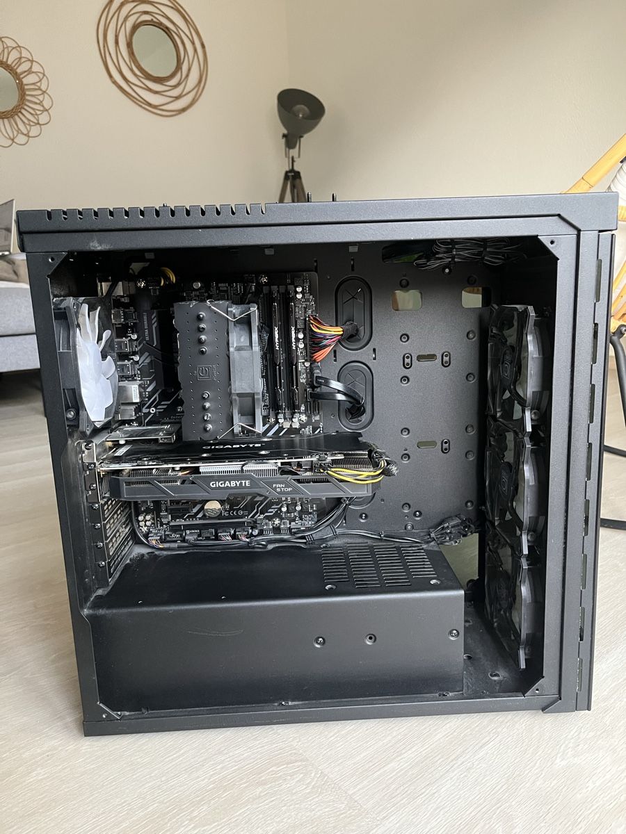 PC: PC Gaming en parfait état – Usato da Moutier venduto da Kashh 5