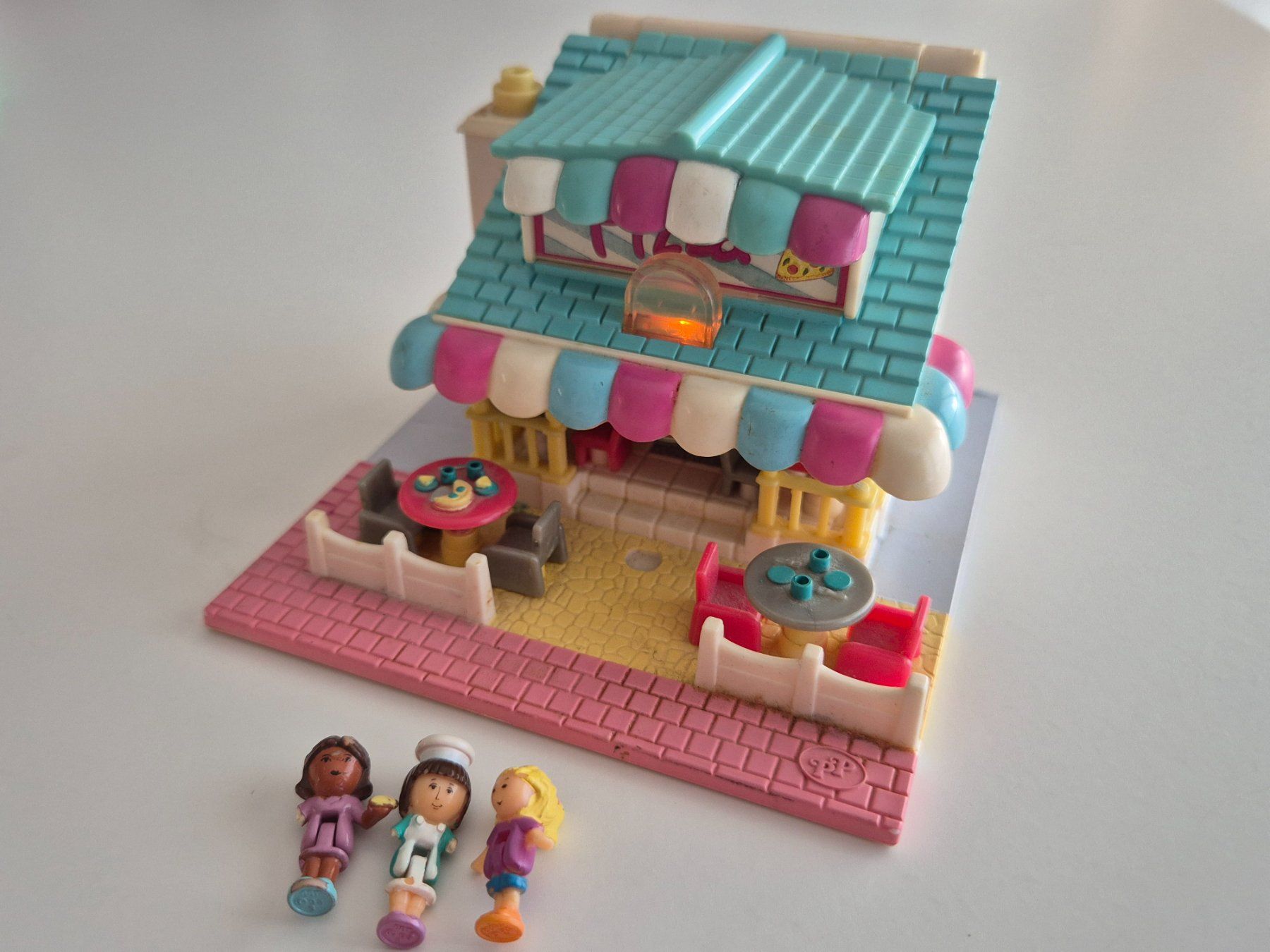 Polly Pocket Bambole: Polly Pocket Pizzeria / Restaurant – Usato da Zürich venduto da pau_y8mv