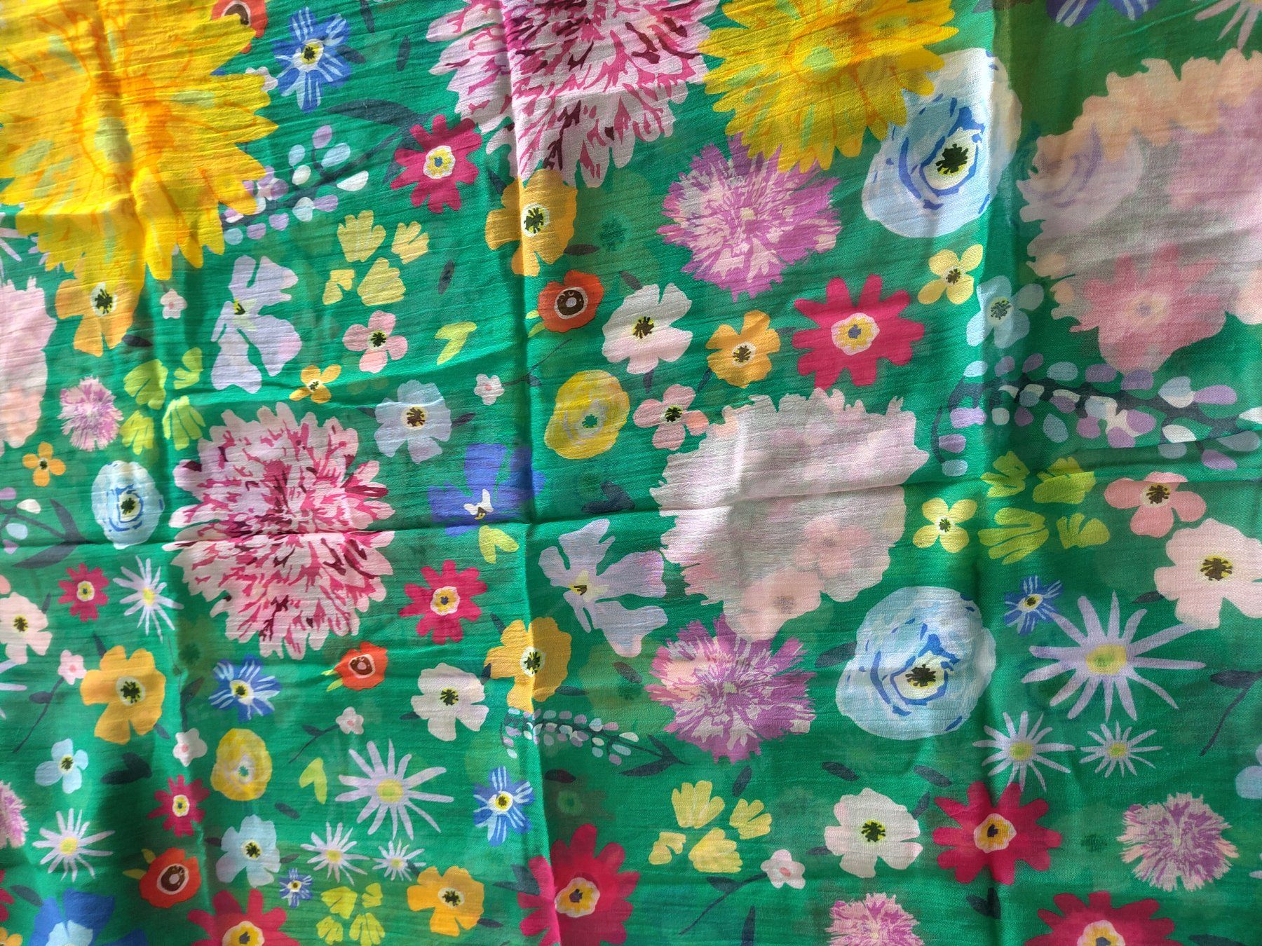 Becksöndergaard Foulard & Sciarpe: Farbenfroher Schal mit Blumenprint von Becksöndergaard – Usato da Zürich venduto da ste_58hs 2