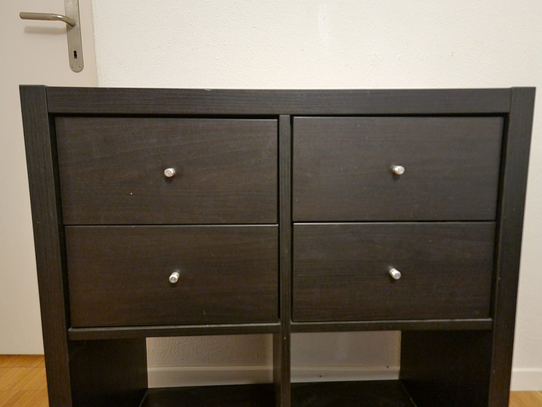Ikea Scaffali: schwarzes Regal/Kommode Kallax – Usato da Zürich venduto da LarWy 1