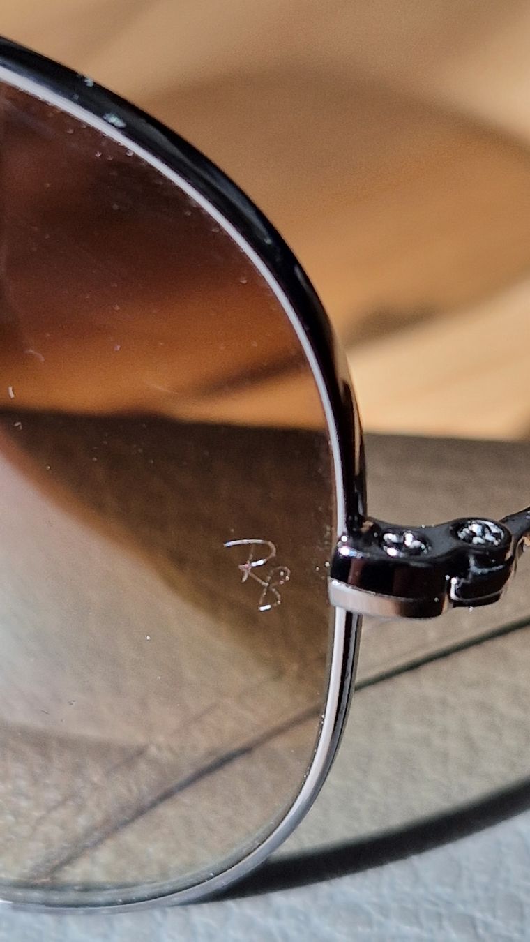 Ray-Ban Occhiali & Lenti: Original Ray Ban Titanium Aviator ungetragen – Nuovo (secondo la descrizione) da Meilen venduto da and_bf88 2