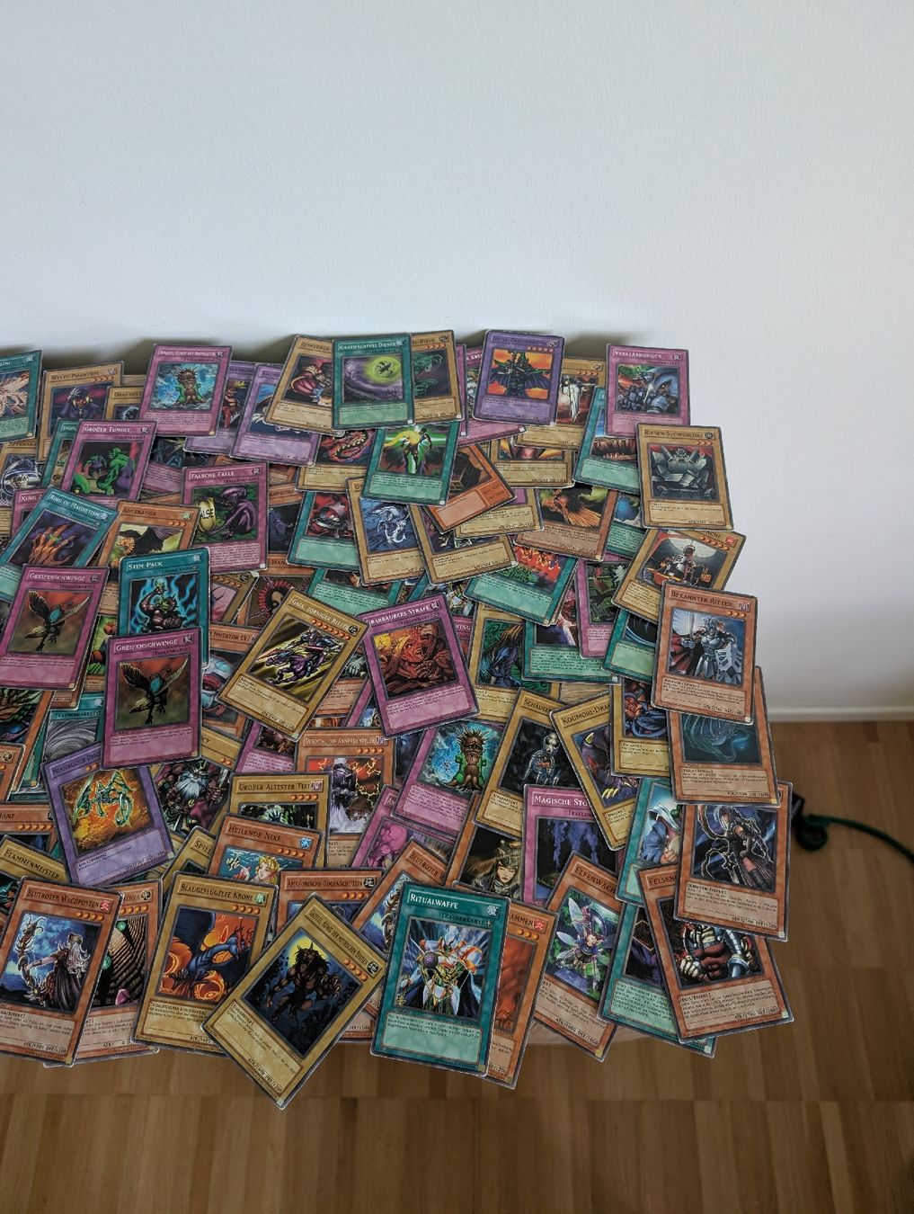 Yugioh Sammelbilder & Trading cards: 180+ Yu-Gi-Oh Karten Sammlung – Gebraucht aus Widnau von angiel02 2