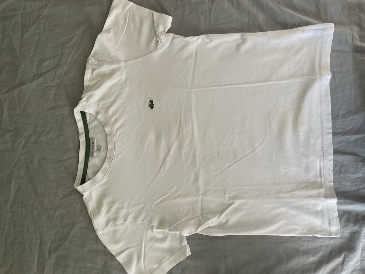 Lacoste Camicie, T-shirt & Polo: T-shirt Lacoste blanc – Nuovo (secondo la descrizione) da Plan-les-Ouates venduto da lib_vw7b